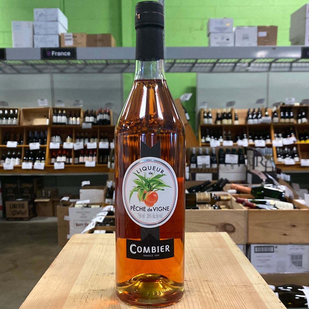 Distillerie Combier Creme de Peche de Vigne- France