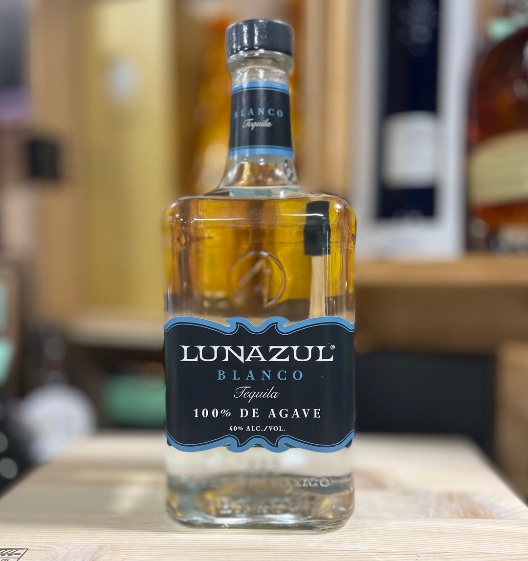 Lunazul Tequila Blanco Tequila 100% de Agave- Mexico 1.75L