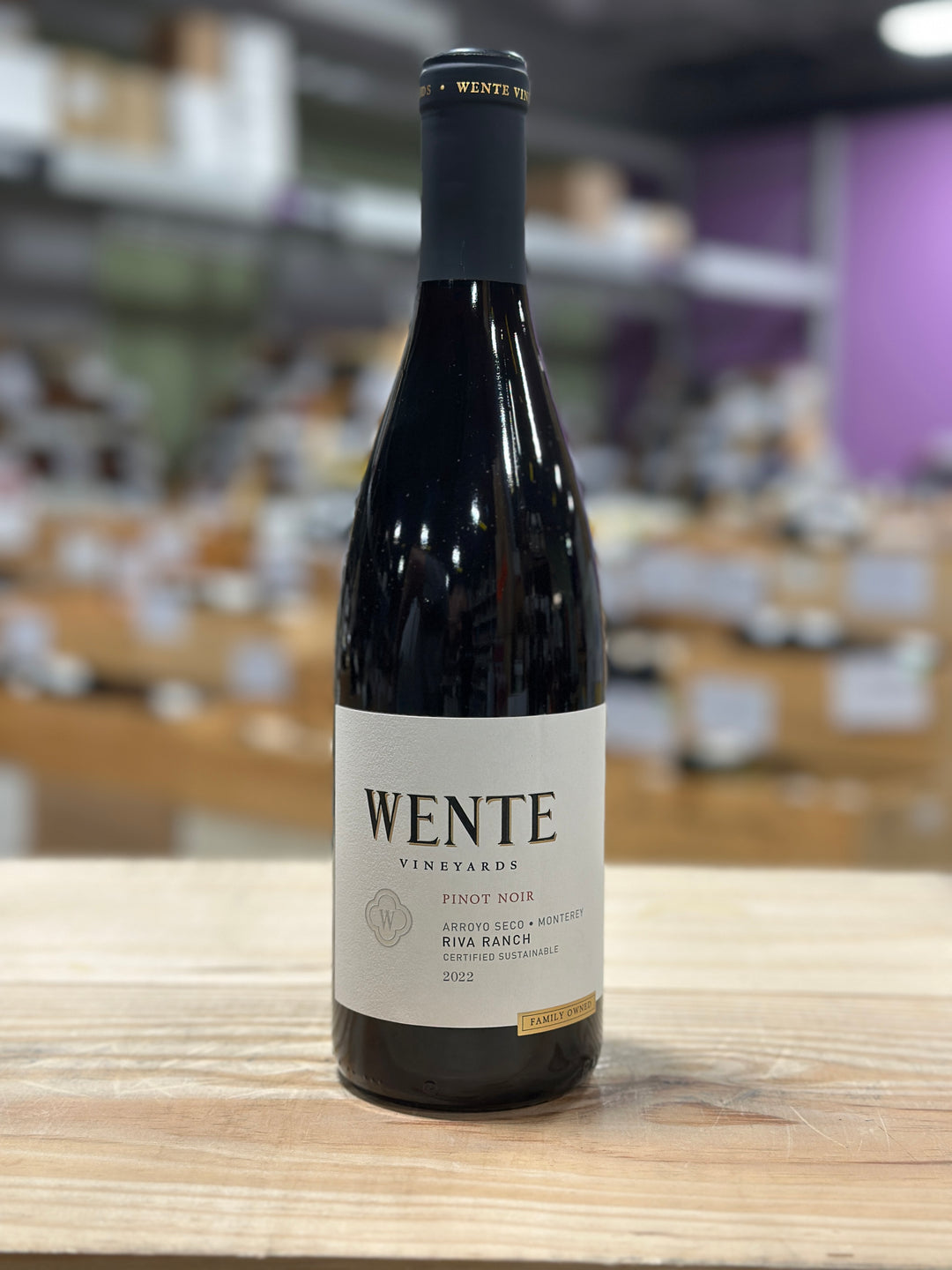 Wente Vineyards Pinot Noir Riva Ranch Arroyo Seco, CA USA
