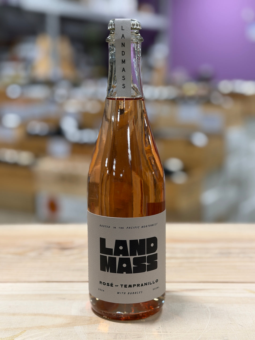 Landmass Sparkling Rosé of Tempranillo Aeolus Vyd Eola-Amity Hills,  Willamette Valley, Oregon, USA