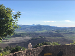 Traveling Through Tuscany with Bin Ends October 22nd-28th!